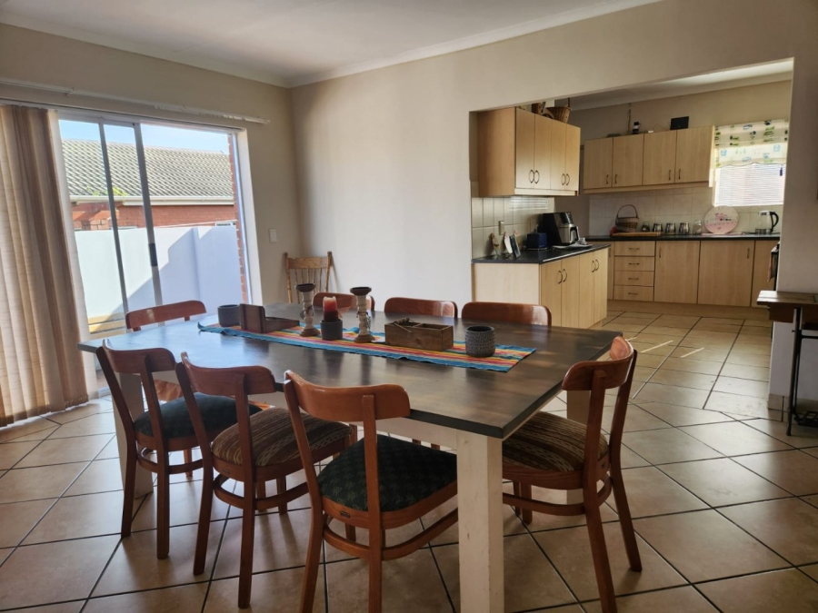 3 Bedroom Property for Sale in Denneoord Western Cape